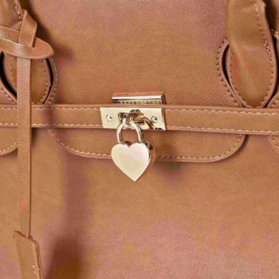 Sac transport chien Elegance cadenas en forme de coeur Chien en balade