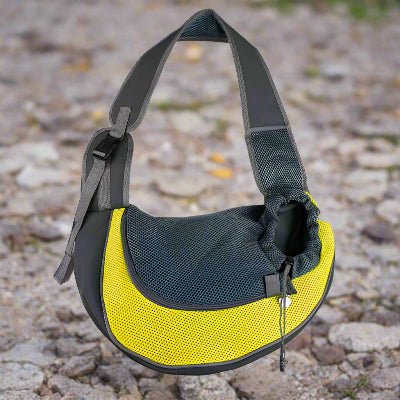 Sac transport pour chien jaune - Chien en balade